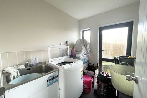 Photo of property in 32a Kelman Road, Kelston, Auckland, 0602
