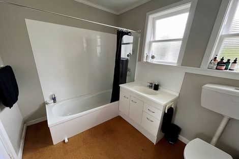 Photo of property in 8 Anderson Terrace, Mount Cook, Wellington, 6021