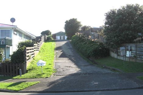 Photo of property in 30 Pennant Grove, Titahi Bay, Porirua, 5022