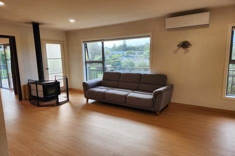 Photo of property in 25 Meadowvale Avenue, Forrest Hill, Auckland, 0620
