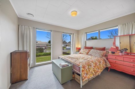 Photo of property in 19 Wesley Avenue, Frankleigh Park, New Plymouth, 4310