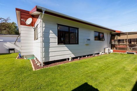 Photo of property in 4 Surrey Street, Hawera, 4610