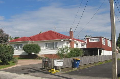 Photo of property in 98 Lynwood Road, New Lynn, Auckland, 0600