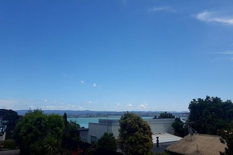 Photo of property in 2/130 Rangatira Road, Beach Haven, Auckland, 0626
