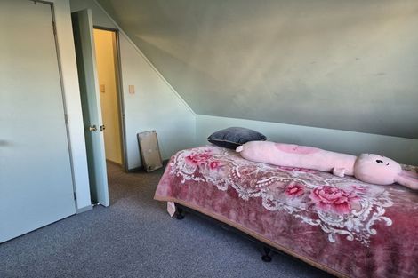 Photo of property in 56a Taikata Road, Te Atatu Peninsula, Auckland, 0610