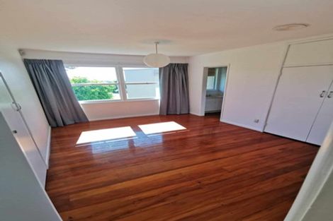 Photo of property in 55 Crows Road, Swanson, Auckland, 0614