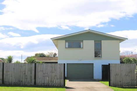 Photo of property in 65 Dickson Road, Papamoa Beach, Papamoa, 3118