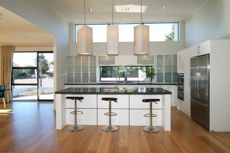 Photo of property in 21 Paeroa Street, Riccarton, Christchurch, 8041