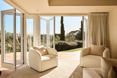 Photo of property in 168 Te Mata Peak Road, Havelock North, 4130