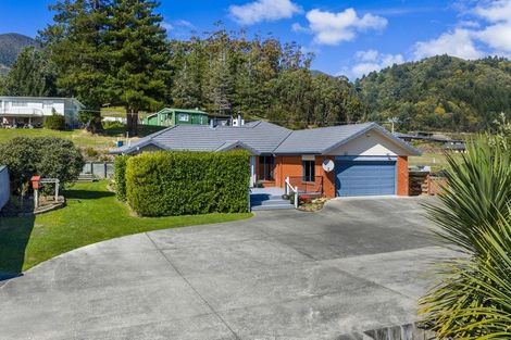 Photo of property in 20 Admiralty Place, Waikawa, Picton, 7220