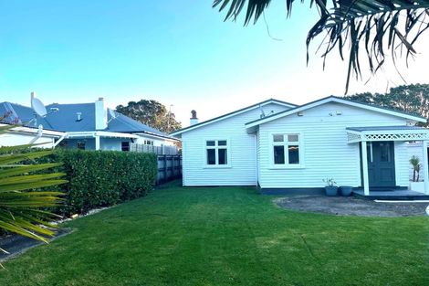 Photo of property in 177 Coronation Avenue, Welbourn, New Plymouth, 4310