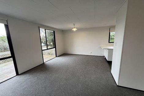 Photo of property in 2/25 Devonshire Road, Unsworth Heights, Auckland, 0632