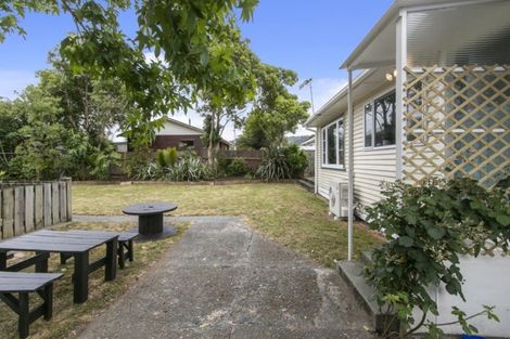 Photo of property in 4 Coast Road, Wainuiomata, Lower Hutt, 5014