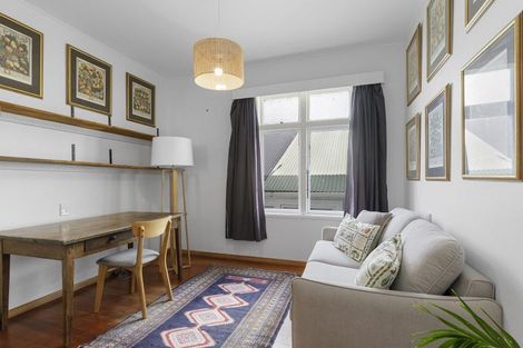 Photo of property in 167 Sutherland Road, Lyall Bay, Wellington, 6022