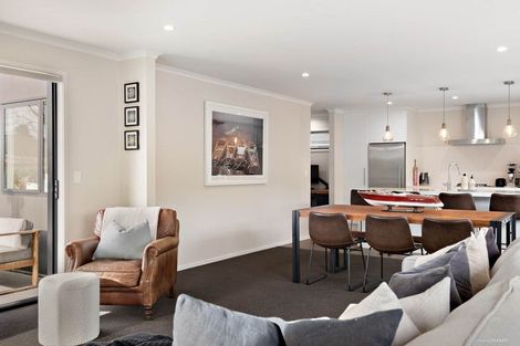 Photo of property in 13 Bale Way, Pukekohe, 2120