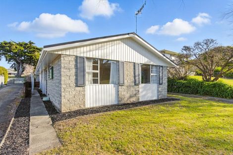 Photo of property in 35a Tui Road, Raumati Beach, Paraparaumu, 5032