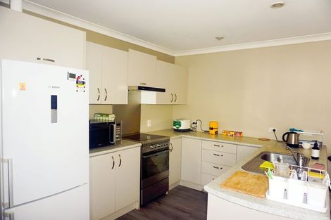 Photo of property in 49b Rua Road, Glen Eden, Auckland, 0602