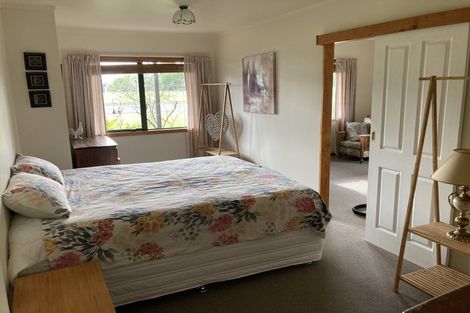 Photo of property in 166 Torkar Road, Clarks Beach, 2122