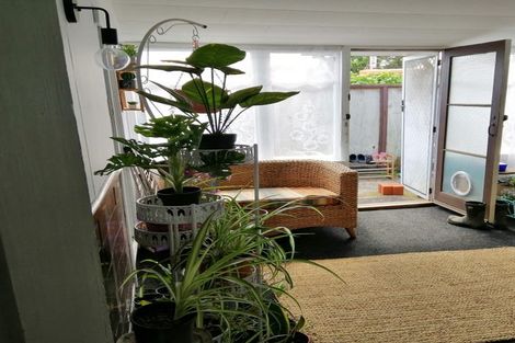 Photo of property in 10 Tukapa Street, Westown, New Plymouth, 4310