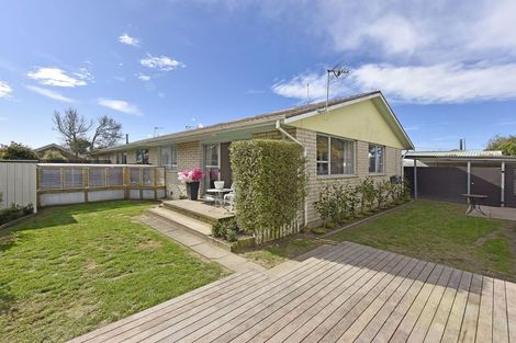 Photo of property in 1/9a Avonhead Road, Avonhead, Christchurch, 8042