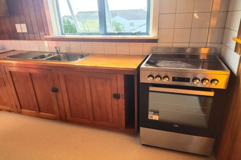 Photo of property in 10d Weymouth Street, New Plymouth, 4310