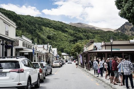 Photo of property in 80 Devon Street, Arrowtown, 9302