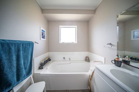 Photo of property in 18a Saxbys Road, Glenview, Hamilton, 3206