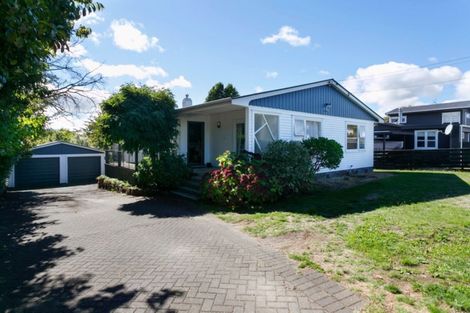 Photo of property in 62 Matuku Street, Two Mile Bay, Taupo, 3330