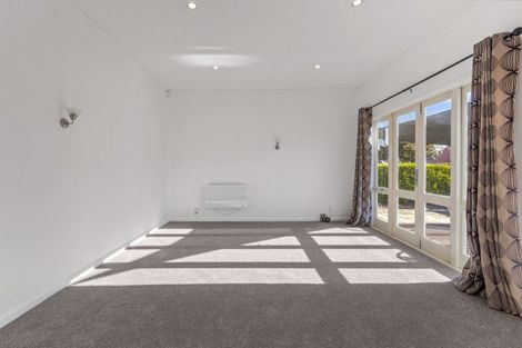 Photo of property in 73 Maeroa Road, Maeroa, Hamilton, 3200
