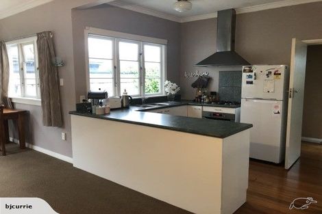 Photo of property in 299 Fitzherbert Avenue, West End, Palmerston North, 4410