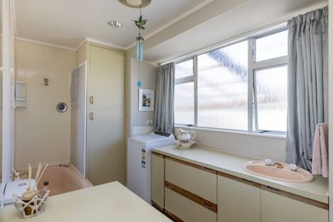 Photo of property in 1/86 Hinemoa Avenue, Taupo, 3330