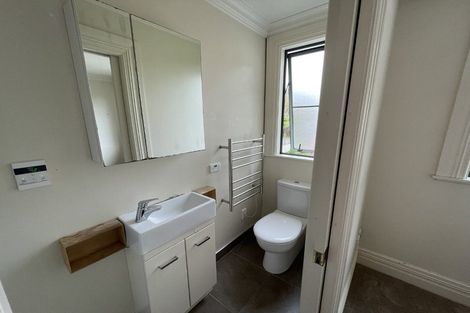 Photo of property in 180 Tinakori Road, Thorndon, Wellington, 6011