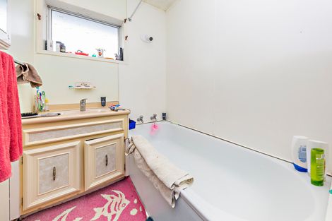 Photo of property in 1/28 Halsey Road, Manurewa, Auckland, 2102