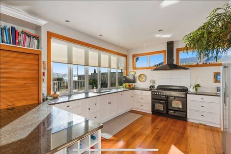 Photo of property in 7 Maire Street, Eastbourne, Lower Hutt, 5013