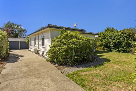 Photo of property in 25 Brightwater Terrace, Terrace End, Palmerston North, 4410