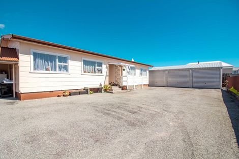 Photo of property in 48 Peel Street, Westport, 7825