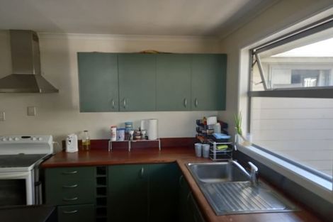 Photo of property in 54d Hungerford Road, Houghton Bay, Wellington, 6023