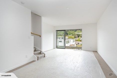 Photo of property in 7u3 Handyside Street, Tawa, Wellington, 5028