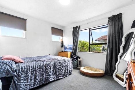Photo of property in 1/20 Burundi Avenue, Clendon Park, Auckland, 2103