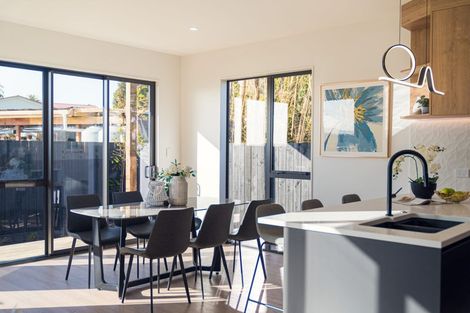 Photo of property in 28d Dellwood Avenue, Henderson, Auckland, 0612