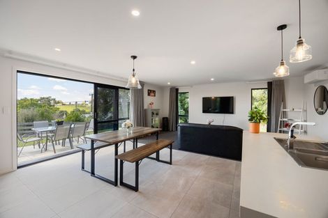 Photo of property in 2 Moule Street, Kihikihi, Te Awamutu, 3800