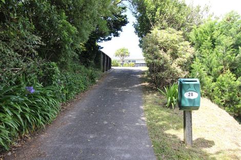 Photo of property in 28 Bassett Road, Johnsonville, Wellington, 6037