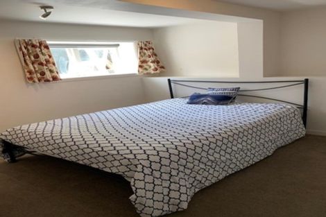 Photo of property in 148 Luckens Road, West Harbour, Auckland, 0618