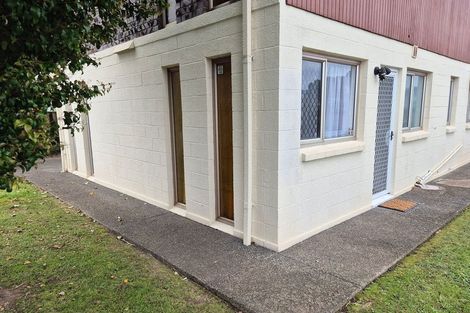 Photo of property in 1/773 Beach Road, Browns Bay, Auckland, 0630