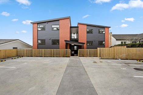 Photo of property in 3/12 Ruakiwi Road, Hamilton Lake, Hamilton, 3204