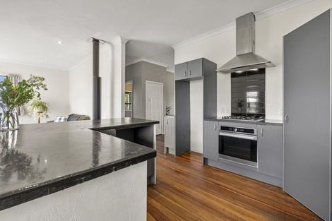 Photo of property in 98a Houchen Road, Raglan, 3295