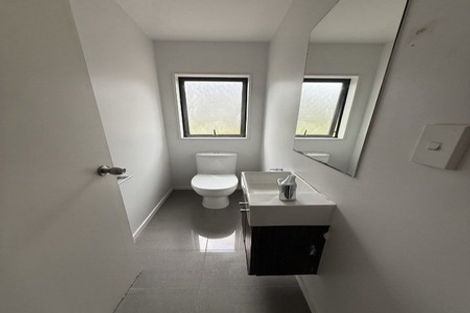 Photo of property in 27g Rehia Road, Massey, Auckland, 0614
