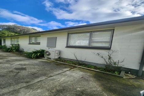 Photo of property in 64 Chatsworth Road, Silverstream, Upper Hutt, 5019