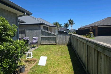 Photo of property in 7 Fuller Street, Papamoa Beach, Papamoa, 3118