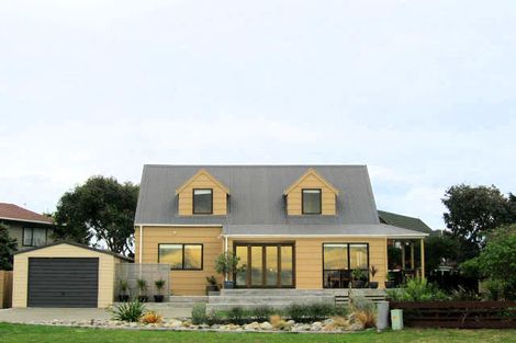 Photo of property in 264 Manly Street, Paraparaumu Beach, Paraparaumu, 5032